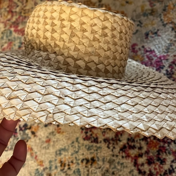 Anthropologie large Stylish Straw Sun Hat new with tags large